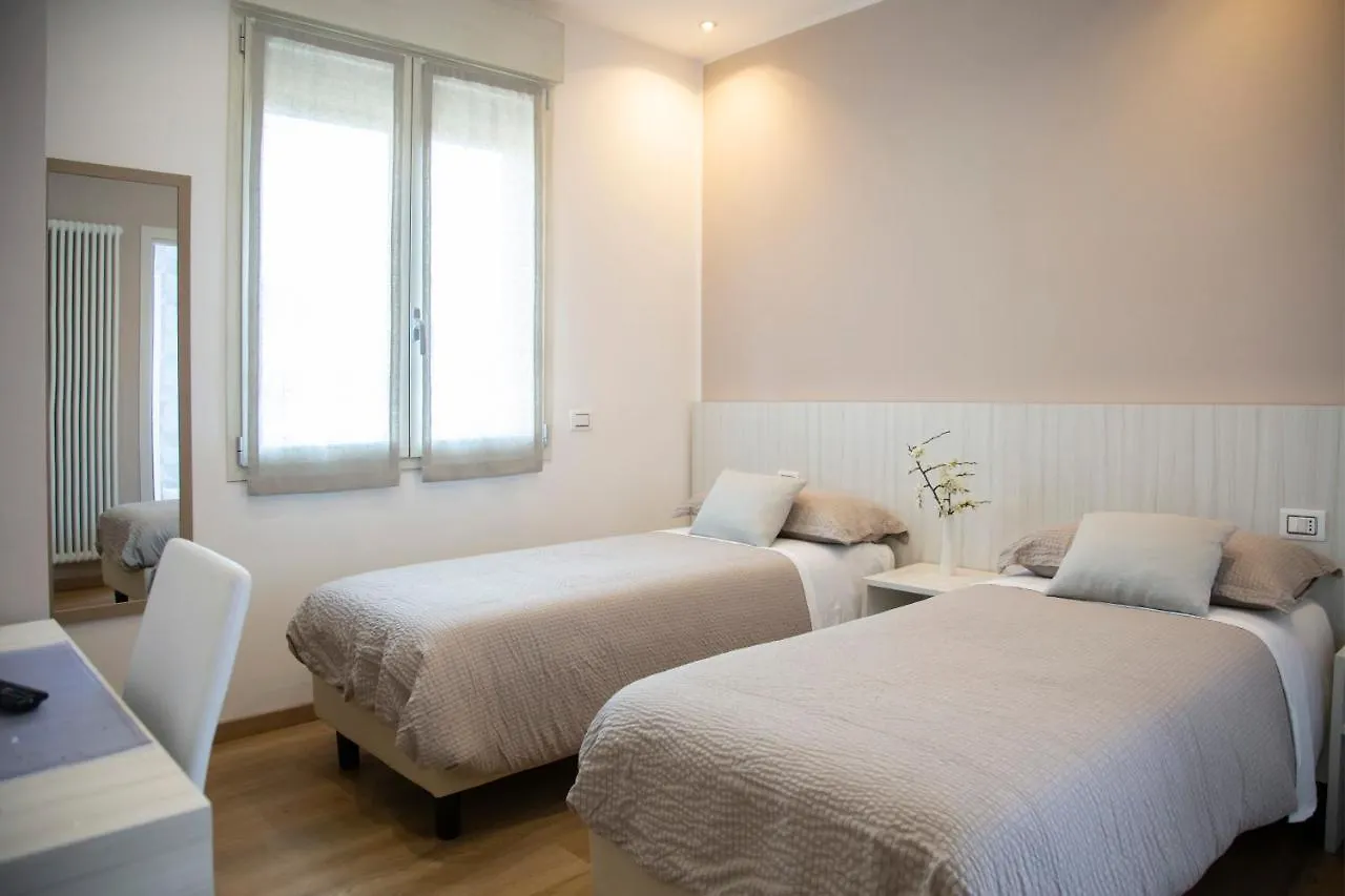 B&B Stellanova San Donnino della Nizzola 0*,  Italien